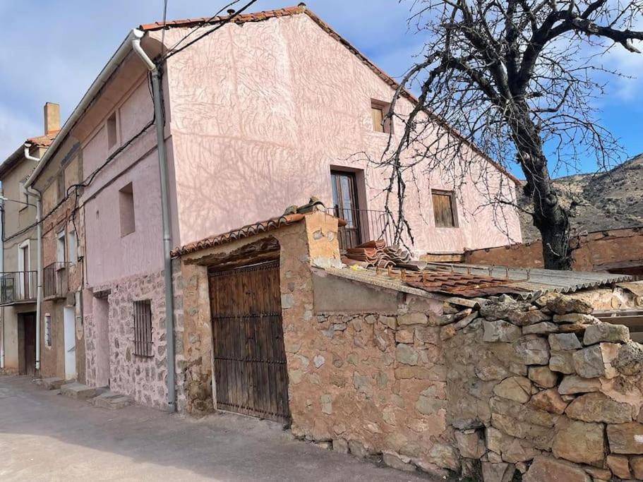 Acogedora Casa Con Patio-parking Albarracin